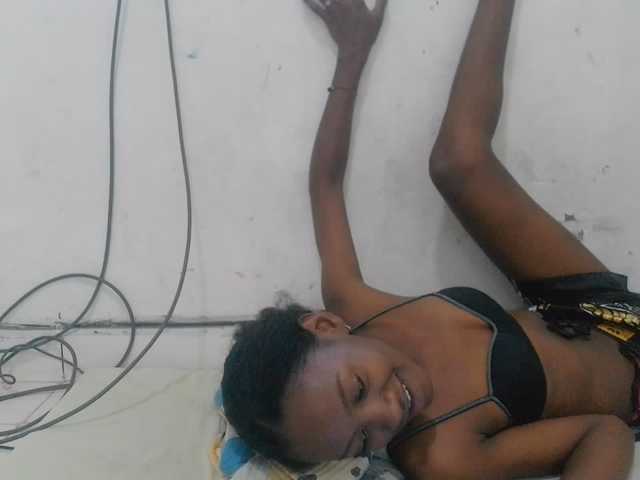 Claudiaah live cam on BongaCams