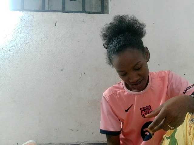 Claudiaah live cam on BongaCams