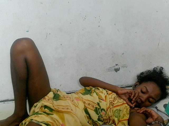 Claudiaah live cam on BongaCams