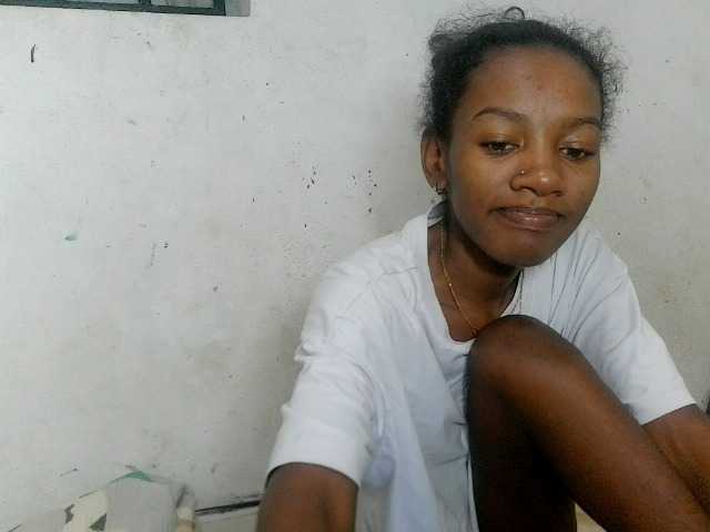 Claudiaah live cam on BongaCams