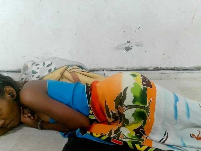 Claudiaah live webcam show