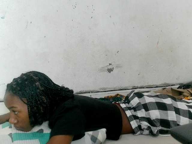 Claudiaah live cam on BongaCams