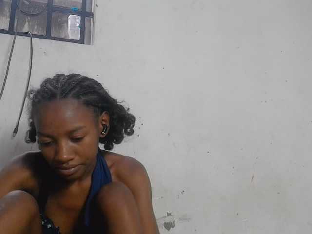 Claudiaah live cam on BongaCams