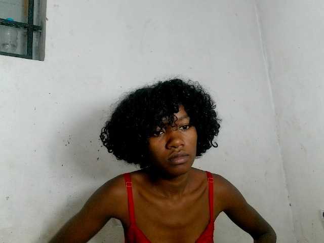 Claudiaah live cam on BongaCams