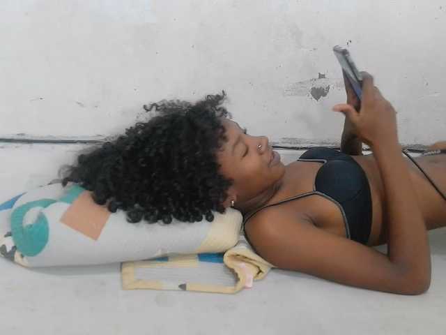 Claudiaah live cam on BongaCams