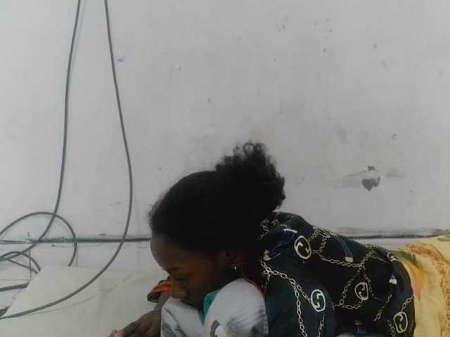 Claudiaah live cam on BongaCams