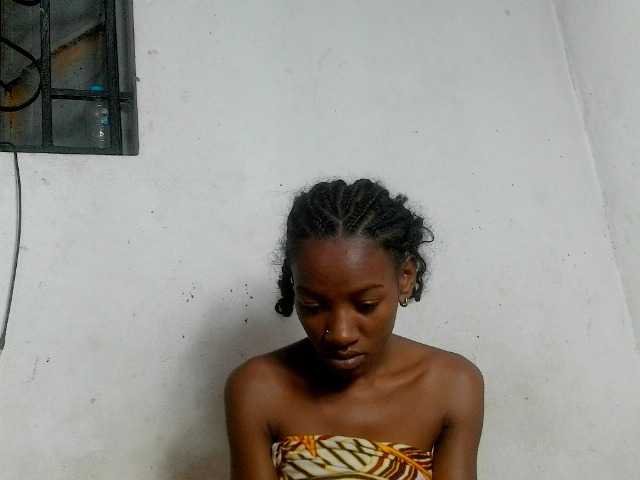 Claudiaah live cam on BongaCams