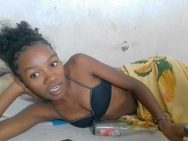 Claudiaah live cam on BongaCams