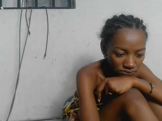 Claudiaah live cam on BongaCams