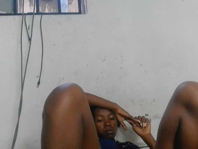 Claudiaah live cam on BongaCams
