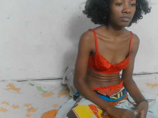 Claudiaah live cam on BongaCams
