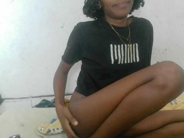 Claudiaah live cam