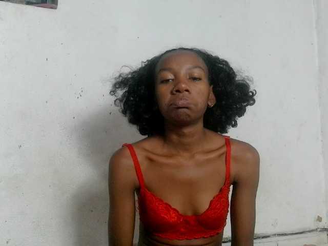 Claudiaah live cam on BongaCams