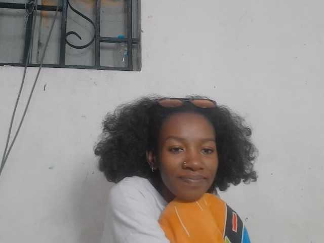 Claudiaah live cam on BongaCams