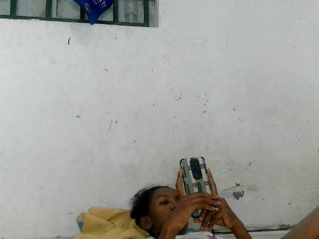 Claudiaah live cam on BongaCams
