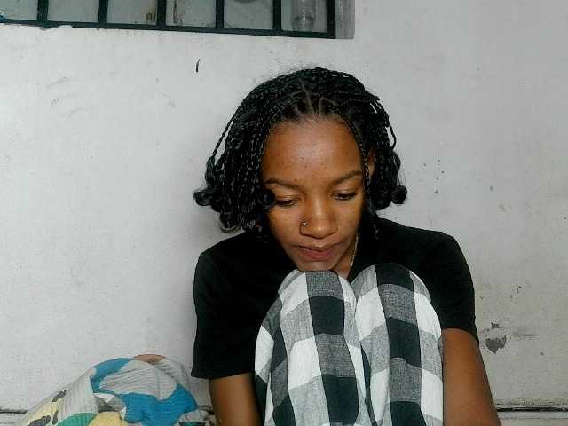 Claudiaah live cam on BongaCams