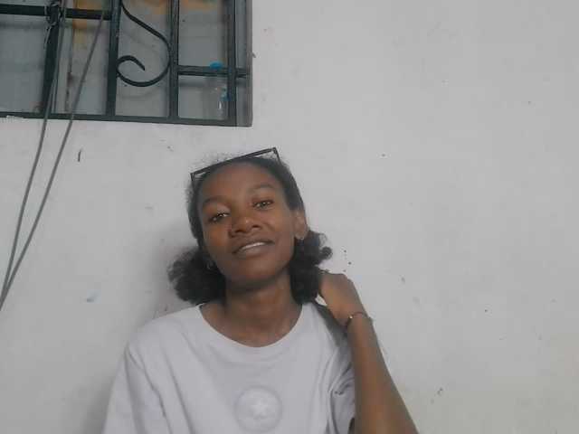 Claudiaah live cam on BongaCams