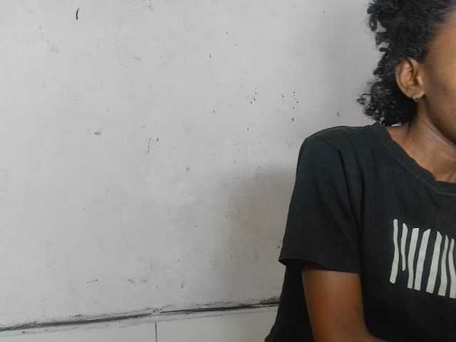 Claudiaah live cam on BongaCams