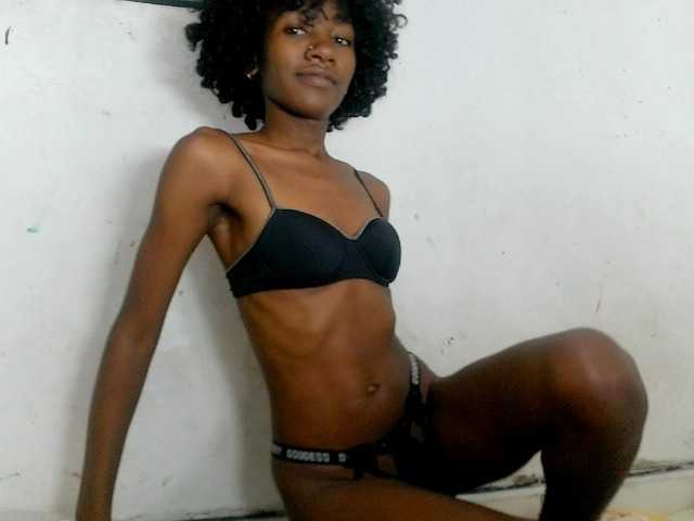Claudiaah live cam on BongaCams