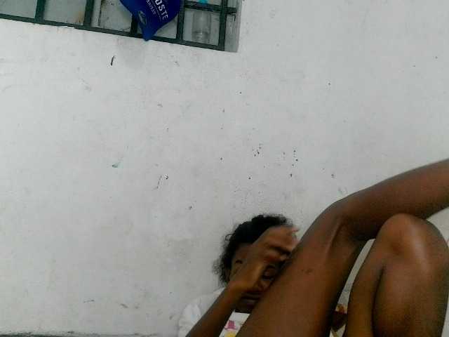 Claudiaah live cam on BongaCams
