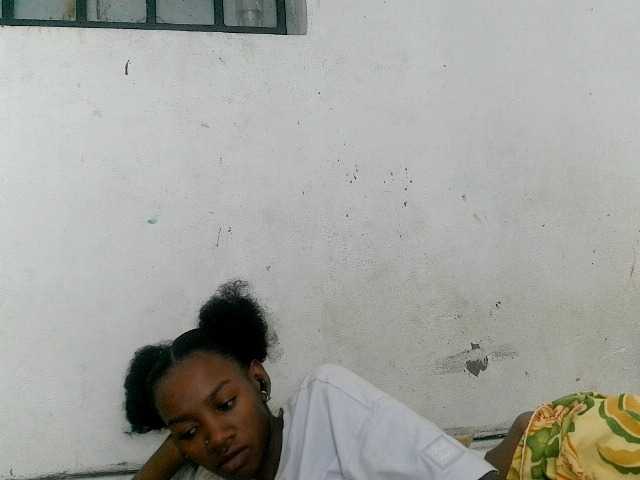 Claudiaah live cam on BongaCams