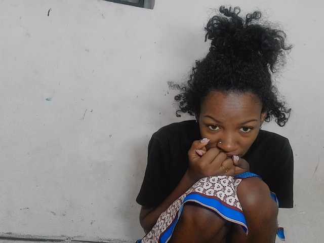 Claudiaah live cam on BongaCams