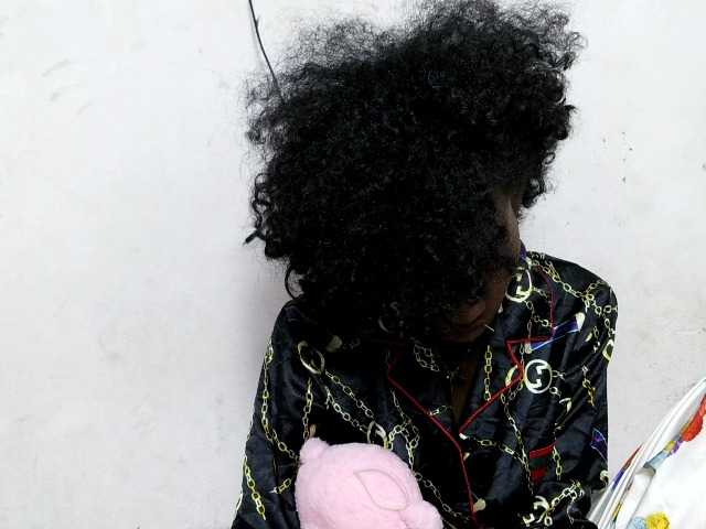 Claudiaah live cam on BongaCams