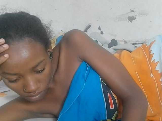 Claudiaah live cam on BongaCams