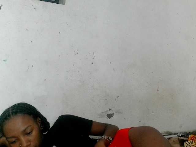 Claudiaah live cam on BongaCams
