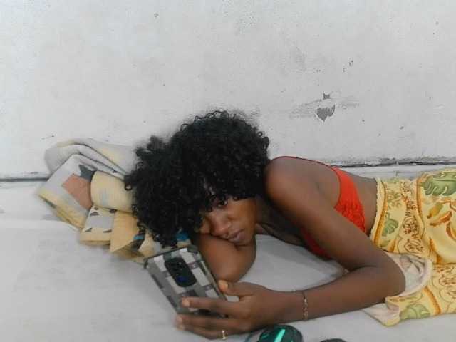 Claudiaah live cam on BongaCams