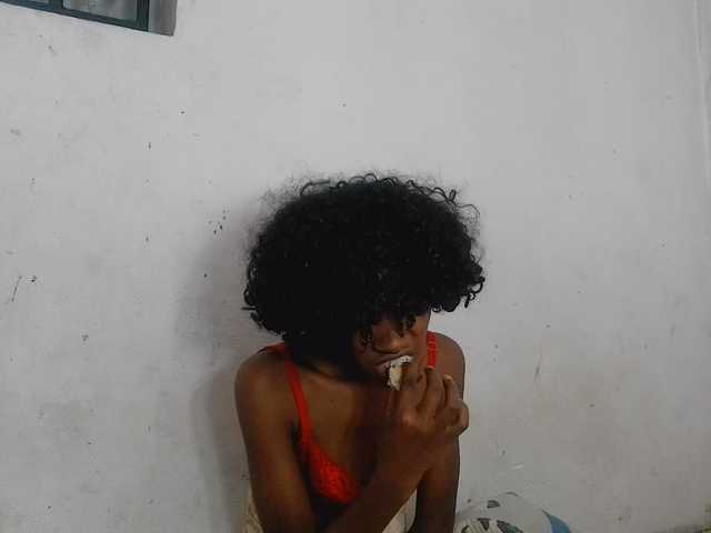 Claudiaah live cam on BongaCams