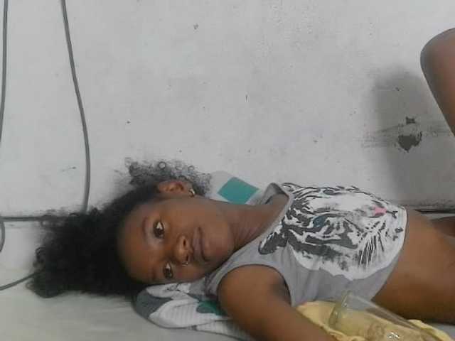 Claudiaah live cam on BongaCams