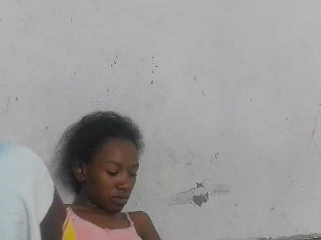 Claudiaah live cam on BongaCams
