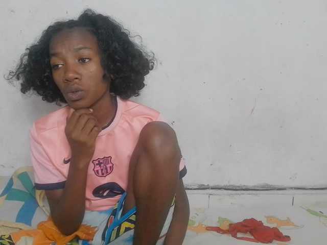 Claudiaah live cam on BongaCams