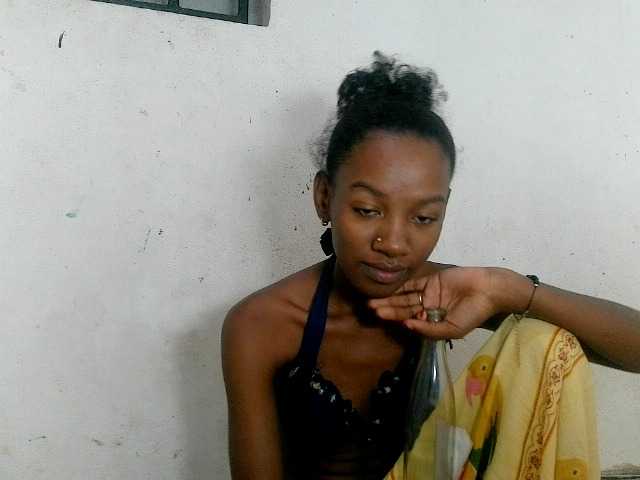 Claudiaah live cam on BongaCams