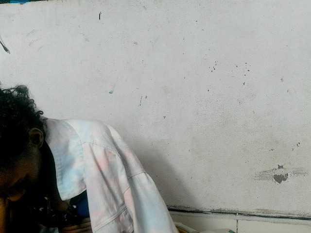 Claudiaah live webcam show