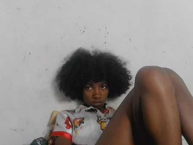 Claudiaah live cam on BongaCams