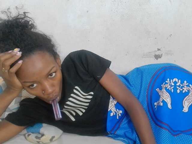 Claudiaah live cam on BongaCams