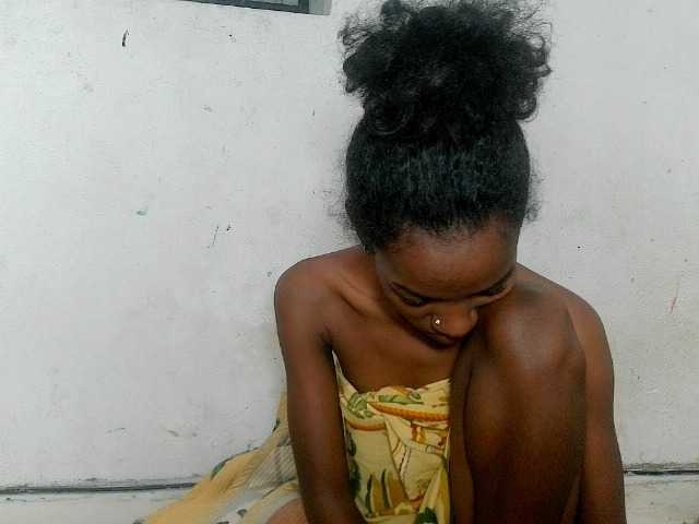 Claudiaah live cam on BongaCams