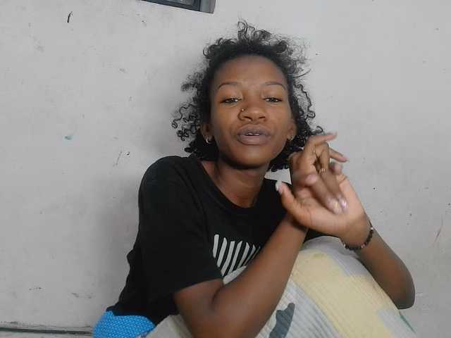 Claudiaah live cam on BongaCams
