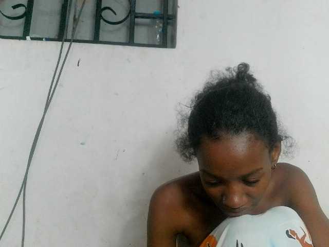 Claudiaah live cam on BongaCams