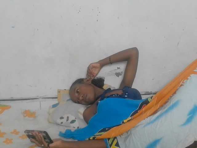 Claudiaah live cam on BongaCams