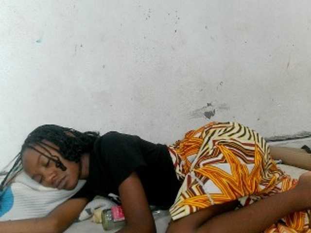 Claudiaah live cam on BongaCams