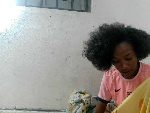 Claudiaah live cam on BongaCams