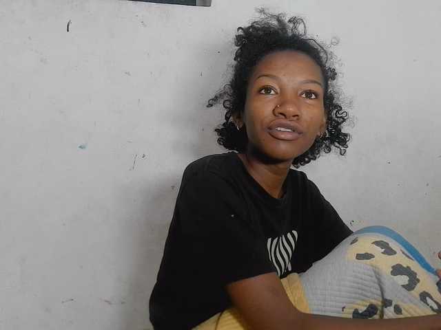 Claudiaah live cam on BongaCams