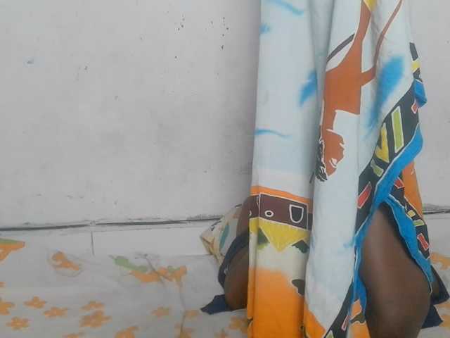 Claudiaah live cam on BongaCams