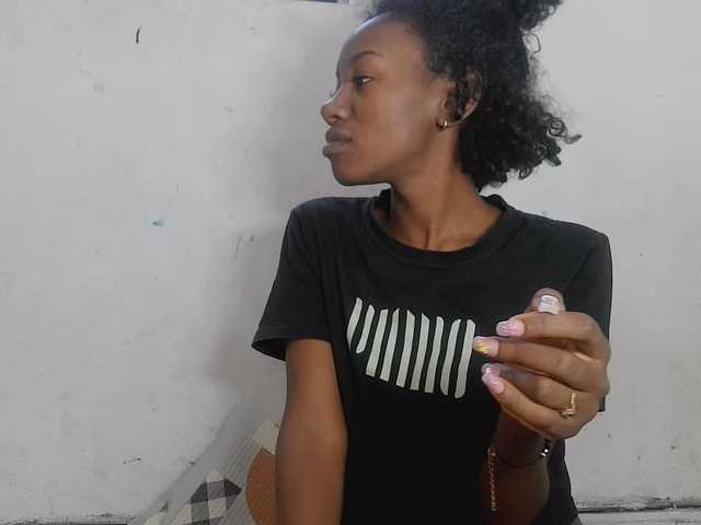 Claudiaah live cam on BongaCams