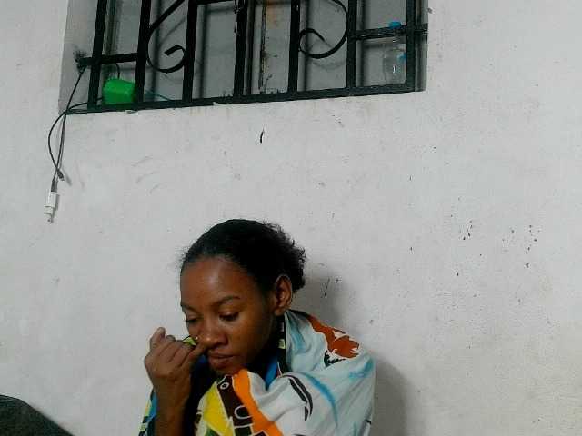 Claudiaah live cam on BongaCams