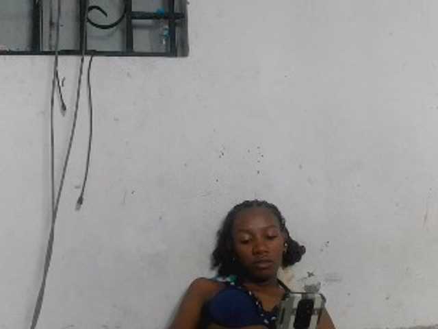 Claudiaah live cam on BongaCams