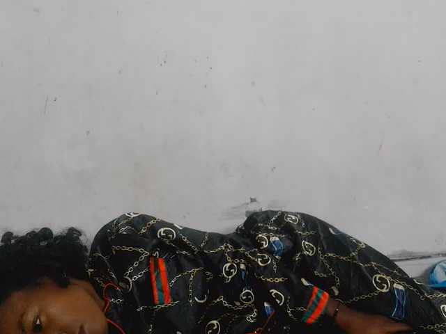 Claudiaah live cam on BongaCams
